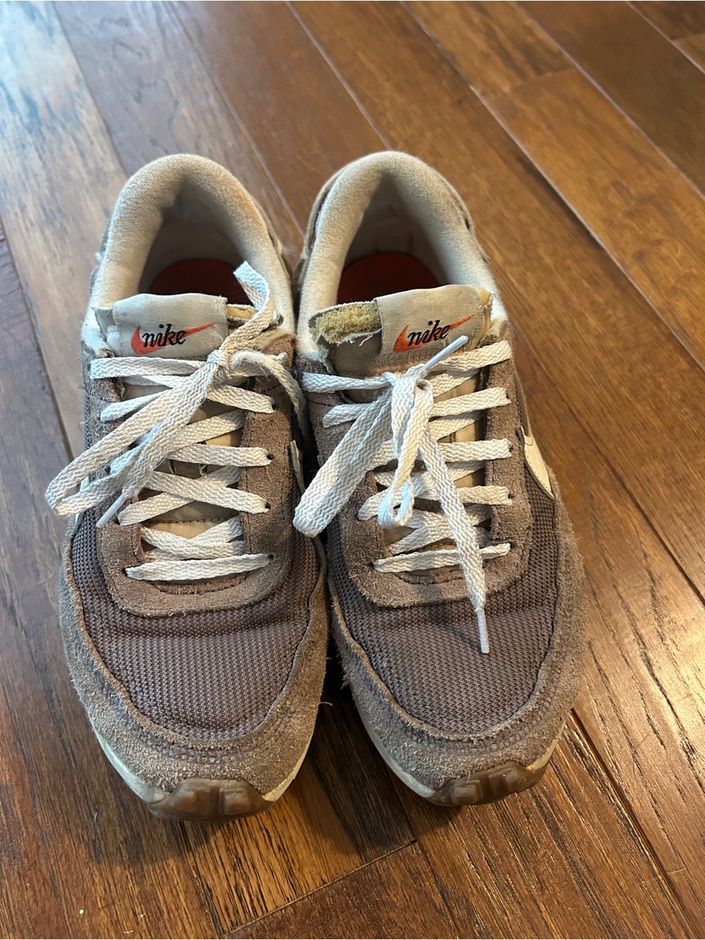 Nike Womens Brown and Cream Casual Sneakers